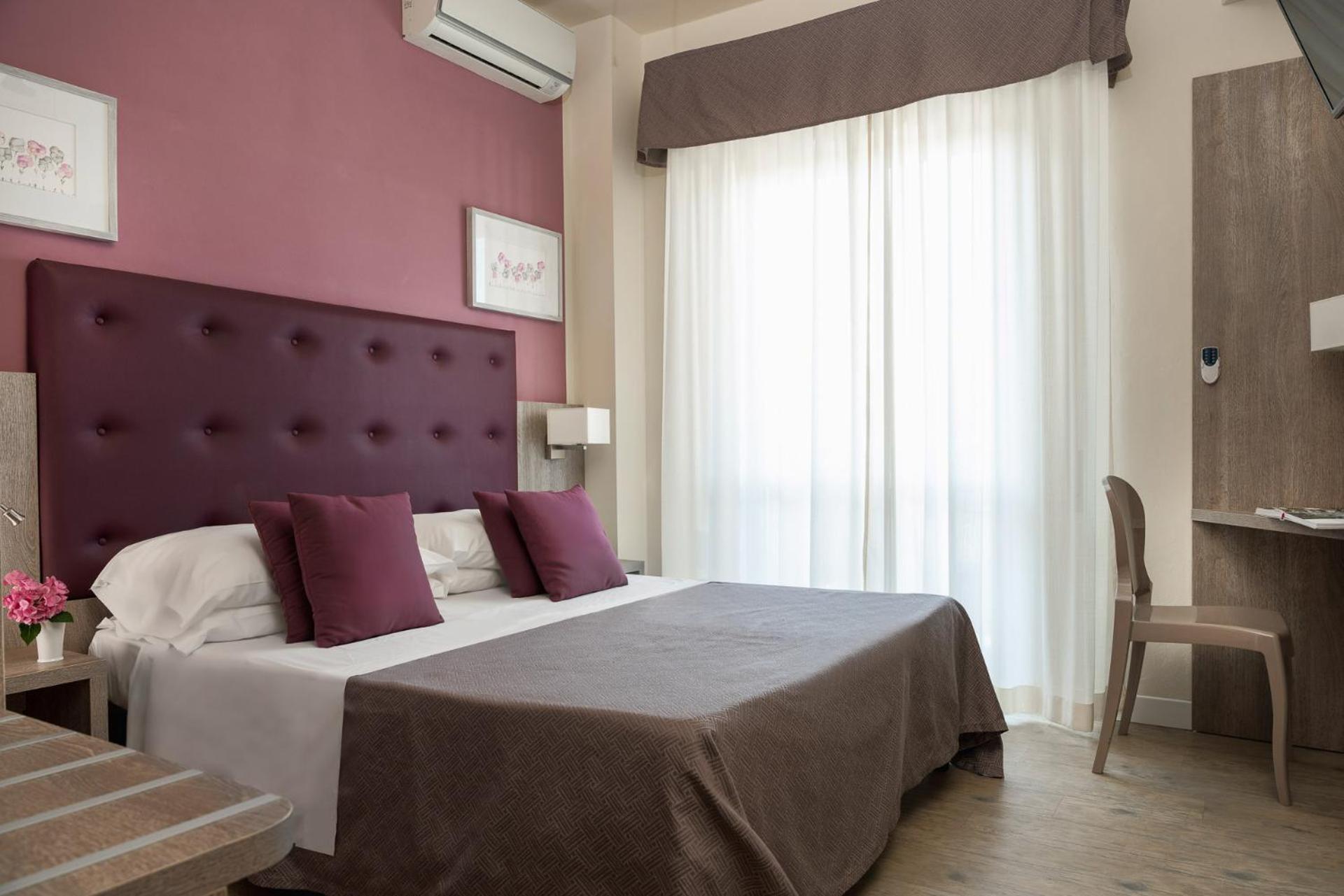 Hotel Azzurra مارينا دي بييتراسانْت المظهر الخارجي الصورة
