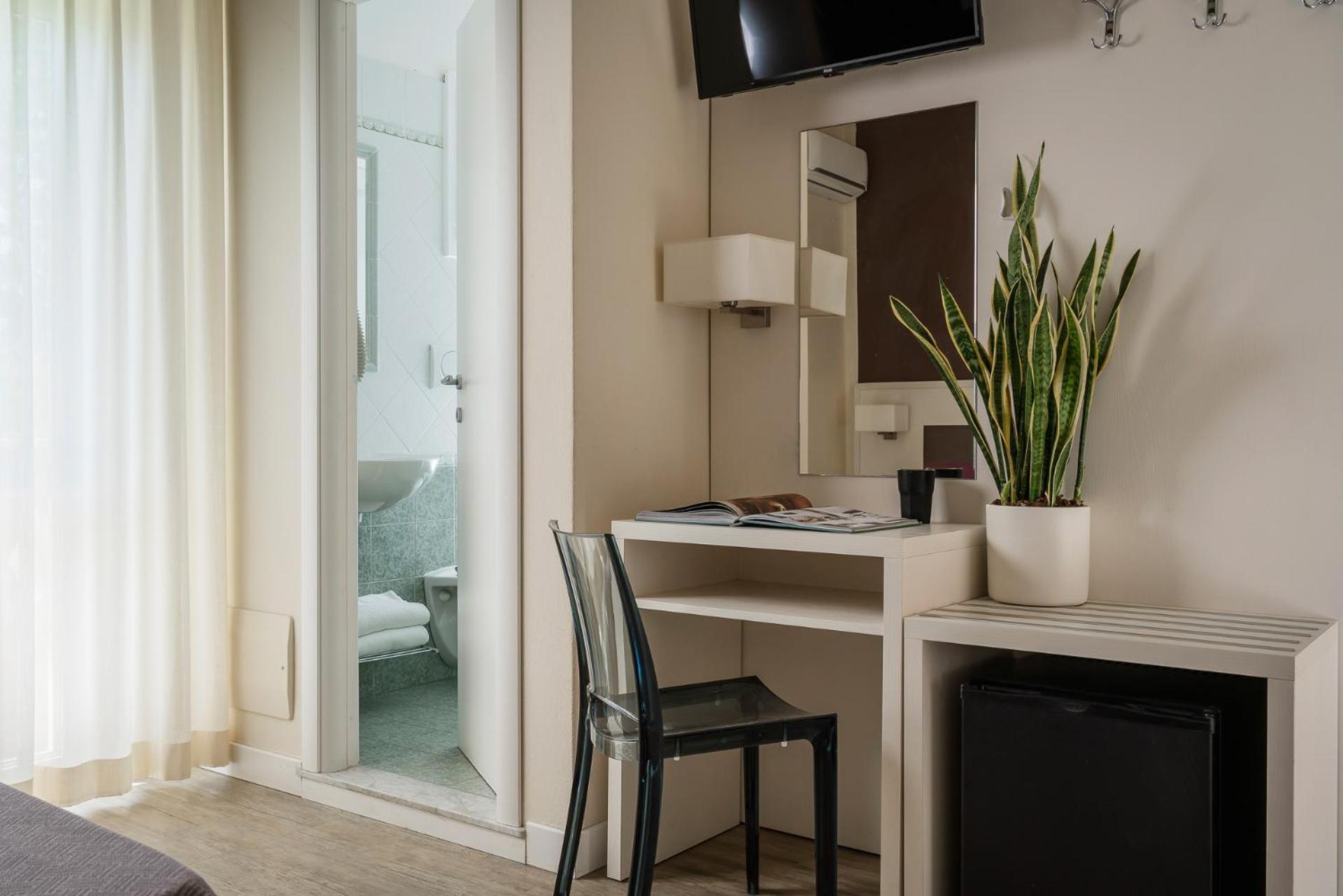 Hotel Azzurra مارينا دي بييتراسانْت المظهر الخارجي الصورة